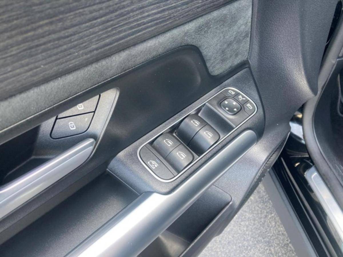 mercedes-benz-eqa-2023-eletrico-0cc