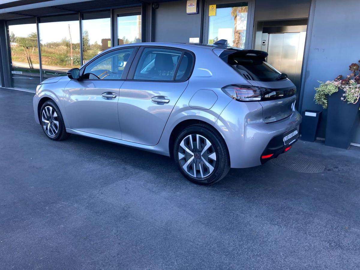 peugeot-208-2024-gasolina-1199cc
