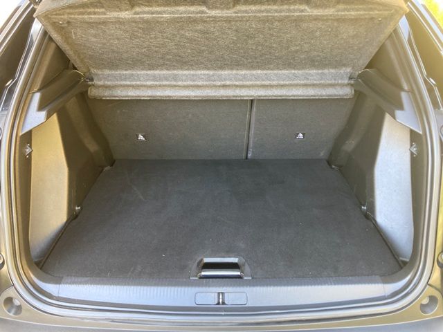 peugeot-2008-2022-diesel-1499cc
