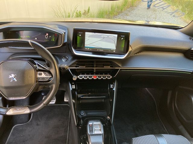peugeot-2008-2023-diesel-1499cc