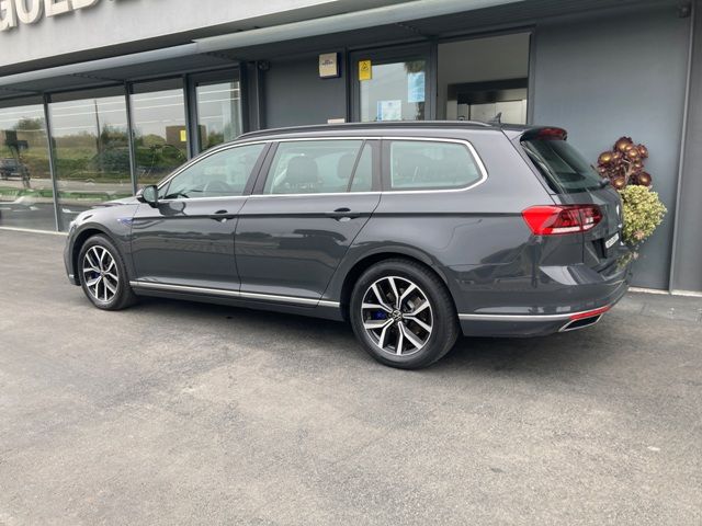 volkswagen-passat-variant-2021-hibrido-a-gasolina-1395cc