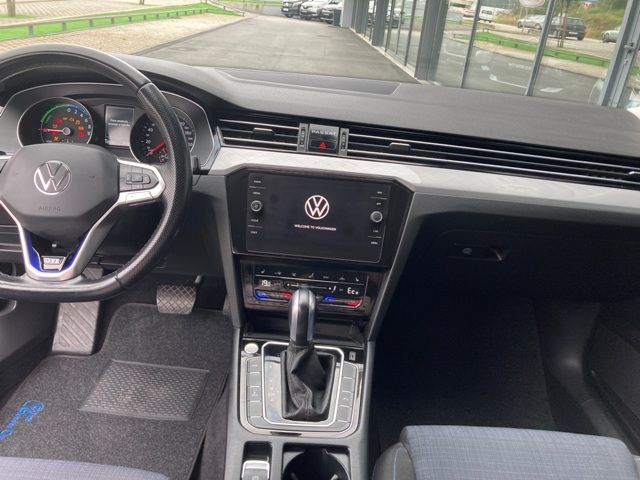 volkswagen-passat-variant-2021-hibrido-a-gasolina-1395cc
