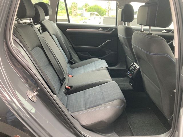 volkswagen-passat-variant-2021-hibrido-a-gasolina-1395cc