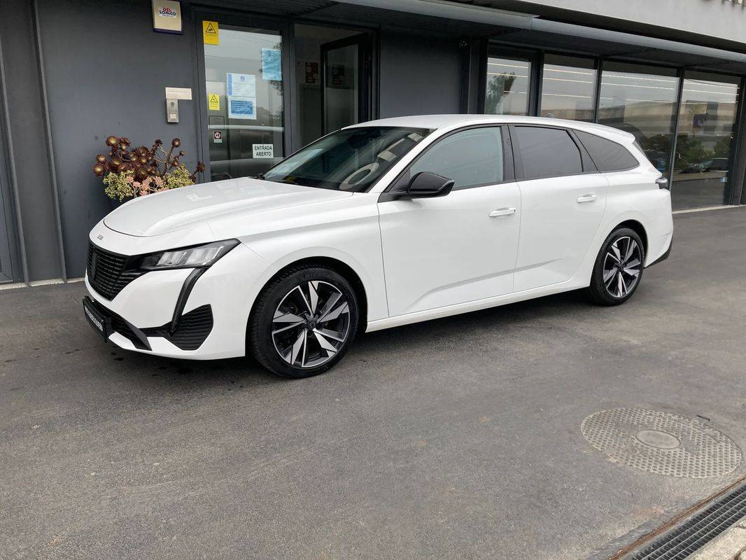 peugeot-308-sw-2022-diesel-1499cc