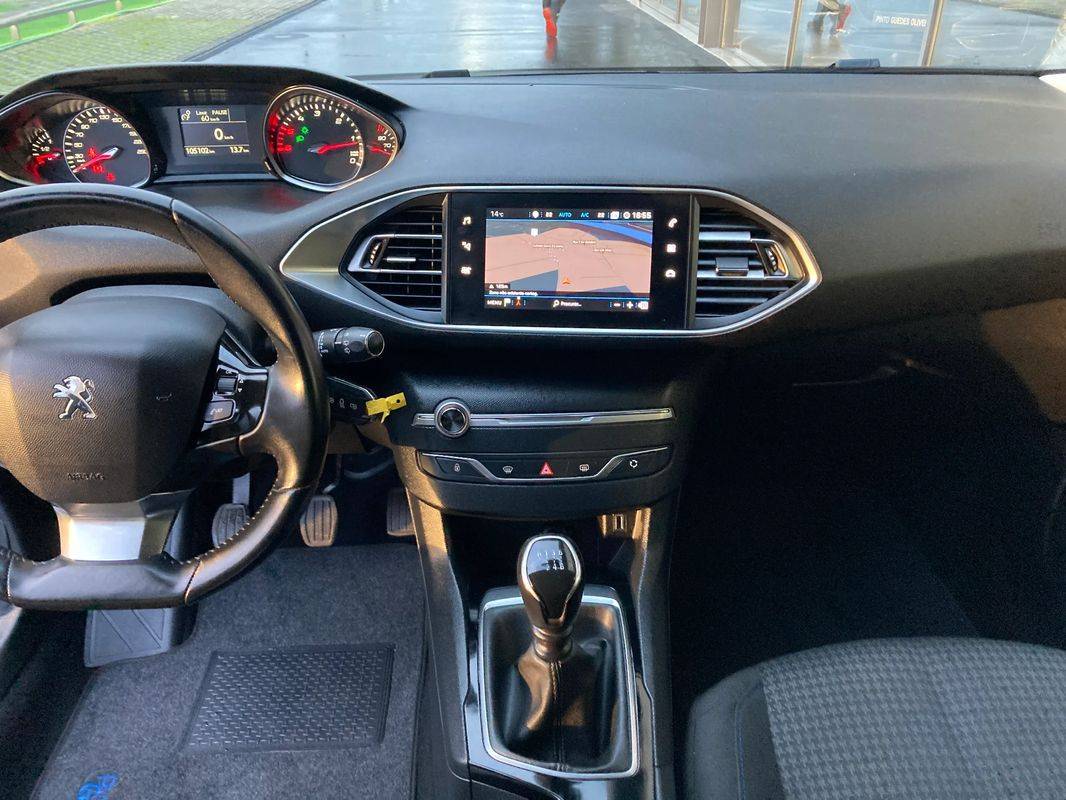 peugeot-308-sw-2021-diesel-1499cc