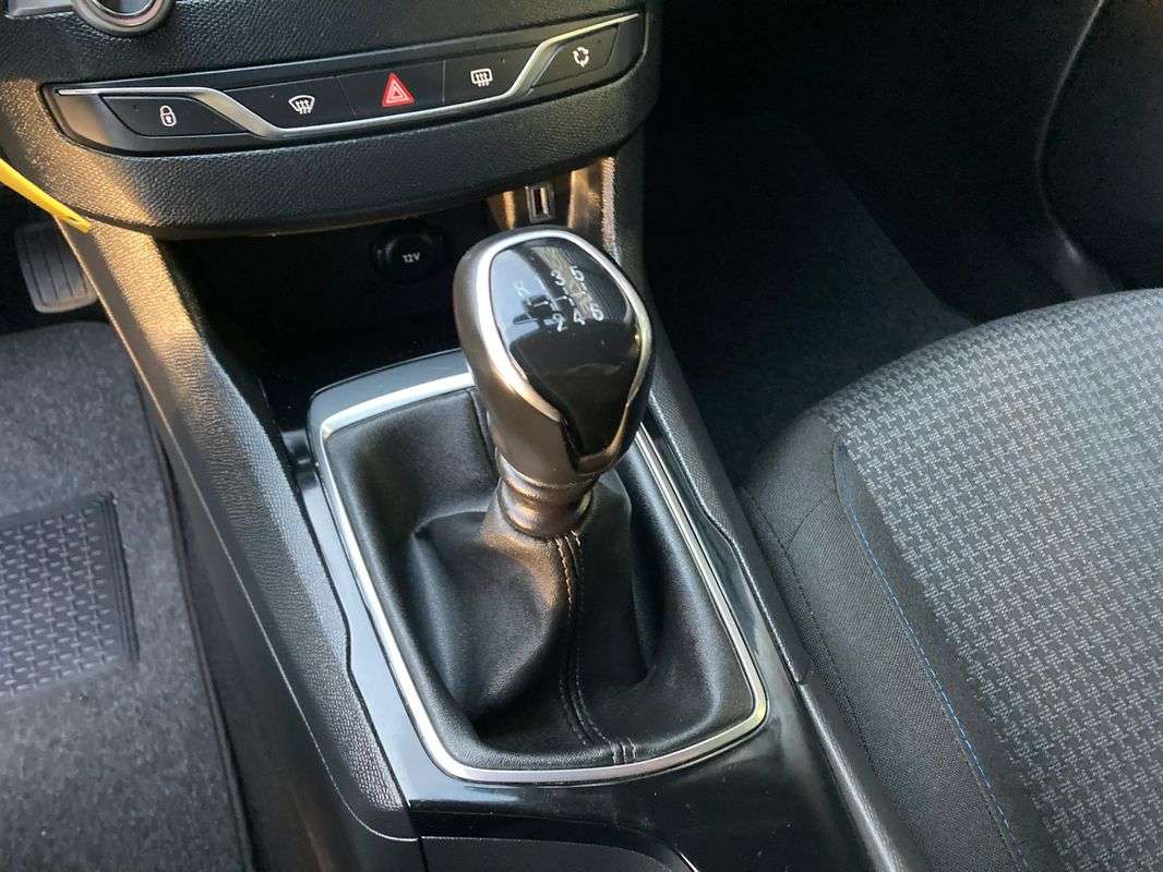 peugeot-308-sw-2021-diesel-1499cc