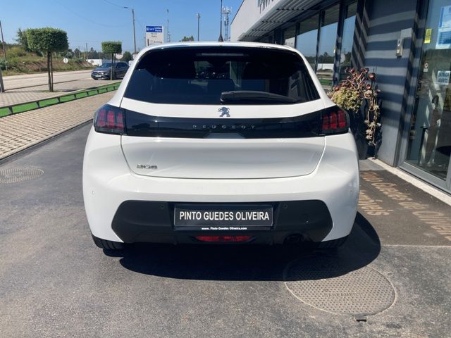peugeot-208-2022-diesel-1499cc