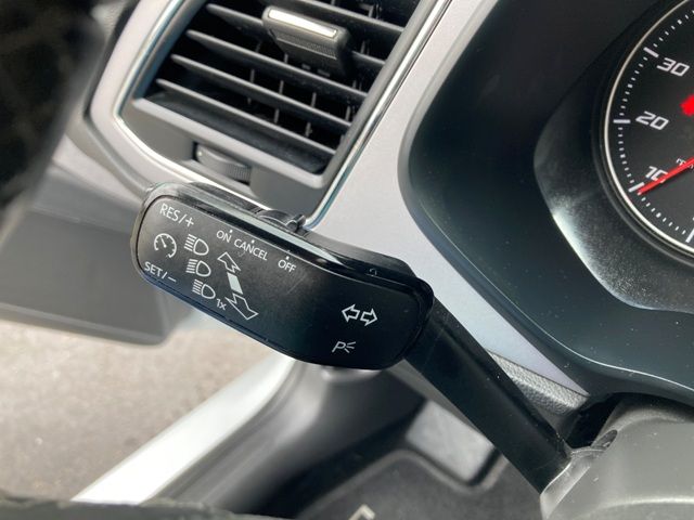 seat-leon-2019-gasolina-999cc