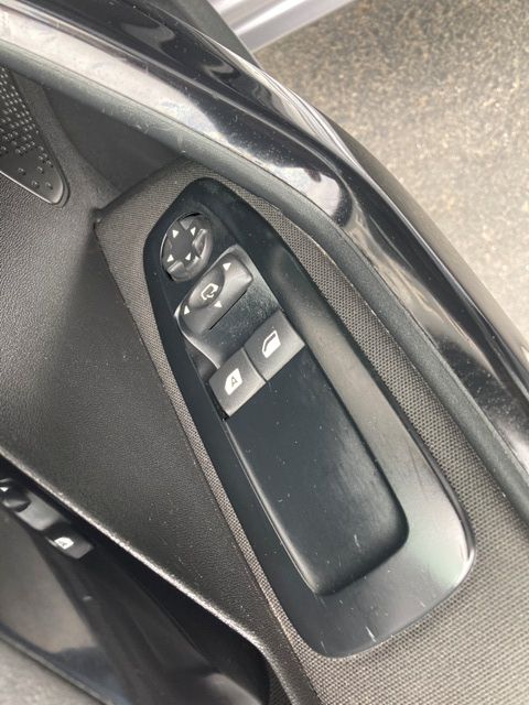 peugeot-208-2019-diesel-1499cc