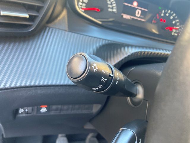 peugeot-208-2022-diesel-1499cc