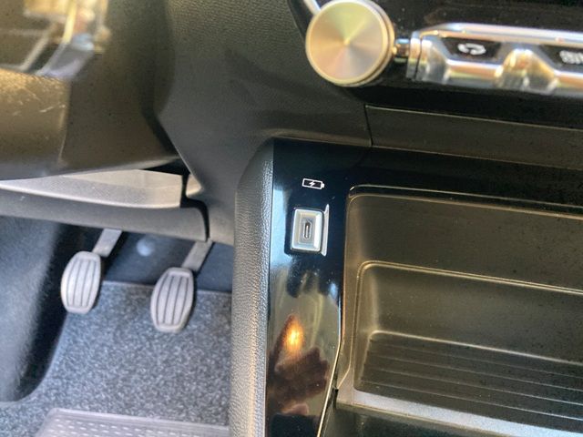 peugeot-208-2022-diesel-1499cc