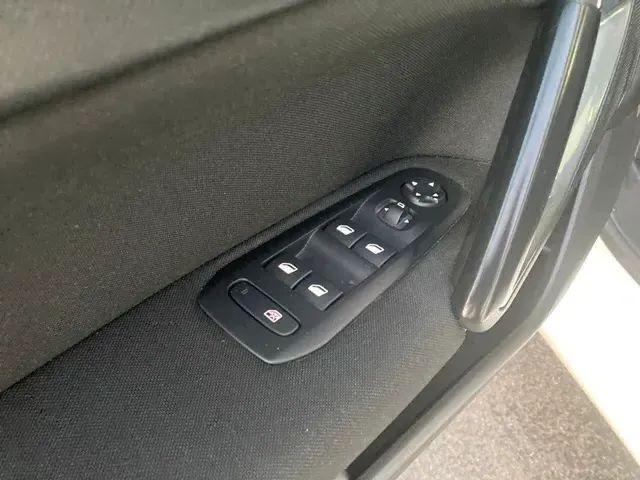 peugeot-308-2019-diesel-1499cc