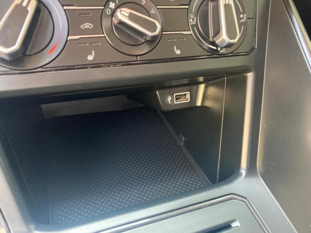 volkswagen-polo-2019-gasolina-999cc