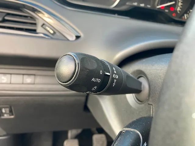 peugeot-208-2019-diesel-1499cc