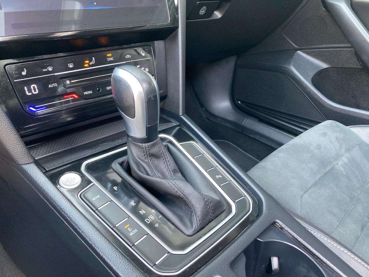 volkswagen-passat-variant-2022-hibrido-a-gasolina-1395cc