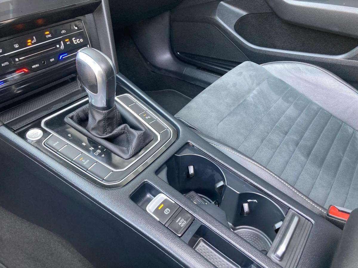 volkswagen-passat-variant-2022-hibrido-a-gasolina-1395cc