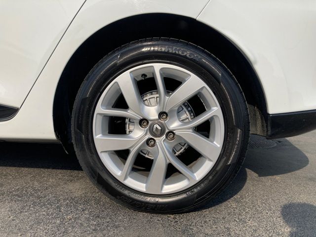 renault-clio-sport-tourer-2018-diesel-1461cc