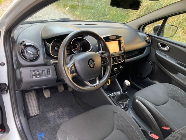 renault-clio-sport-tourer-2018-diesel-1461cc