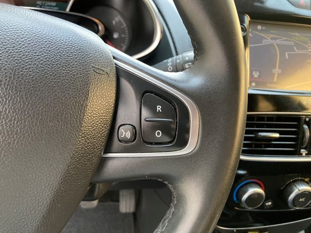 renault-clio-sport-tourer-2018-diesel-1461cc