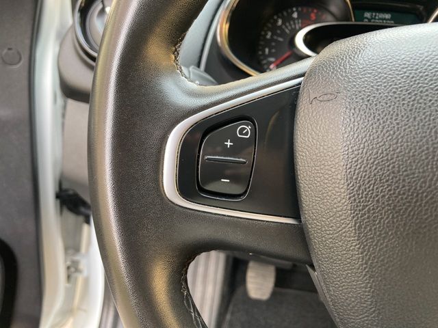 renault-clio-sport-tourer-2018-diesel-1461cc