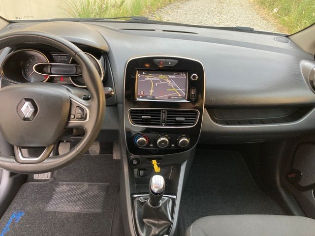 renault-clio-sport-tourer-2018-diesel-1461cc