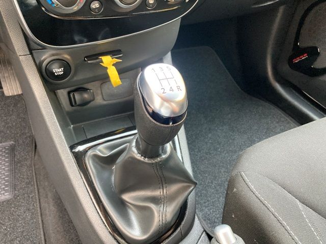 renault-clio-sport-tourer-2018-diesel-1461cc