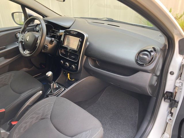 renault-clio-sport-tourer-2018-diesel-1461cc