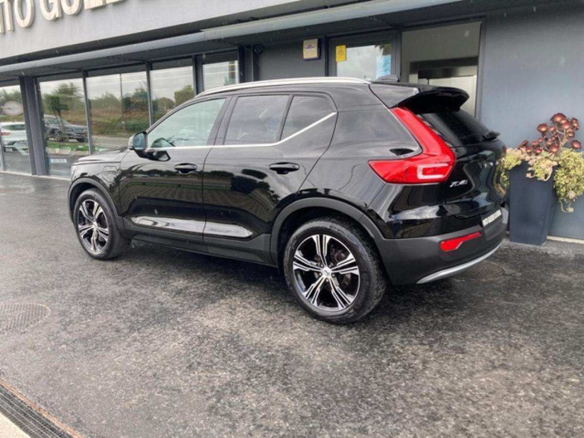 volvo-xc40-2022-hibrido-a-gasolina-1477cc