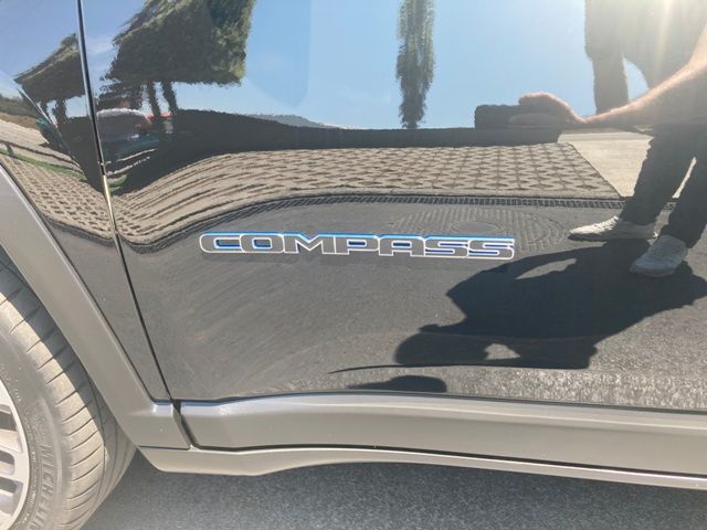 jeep-compass-2022-hibrido-a-gasolina-1332cc