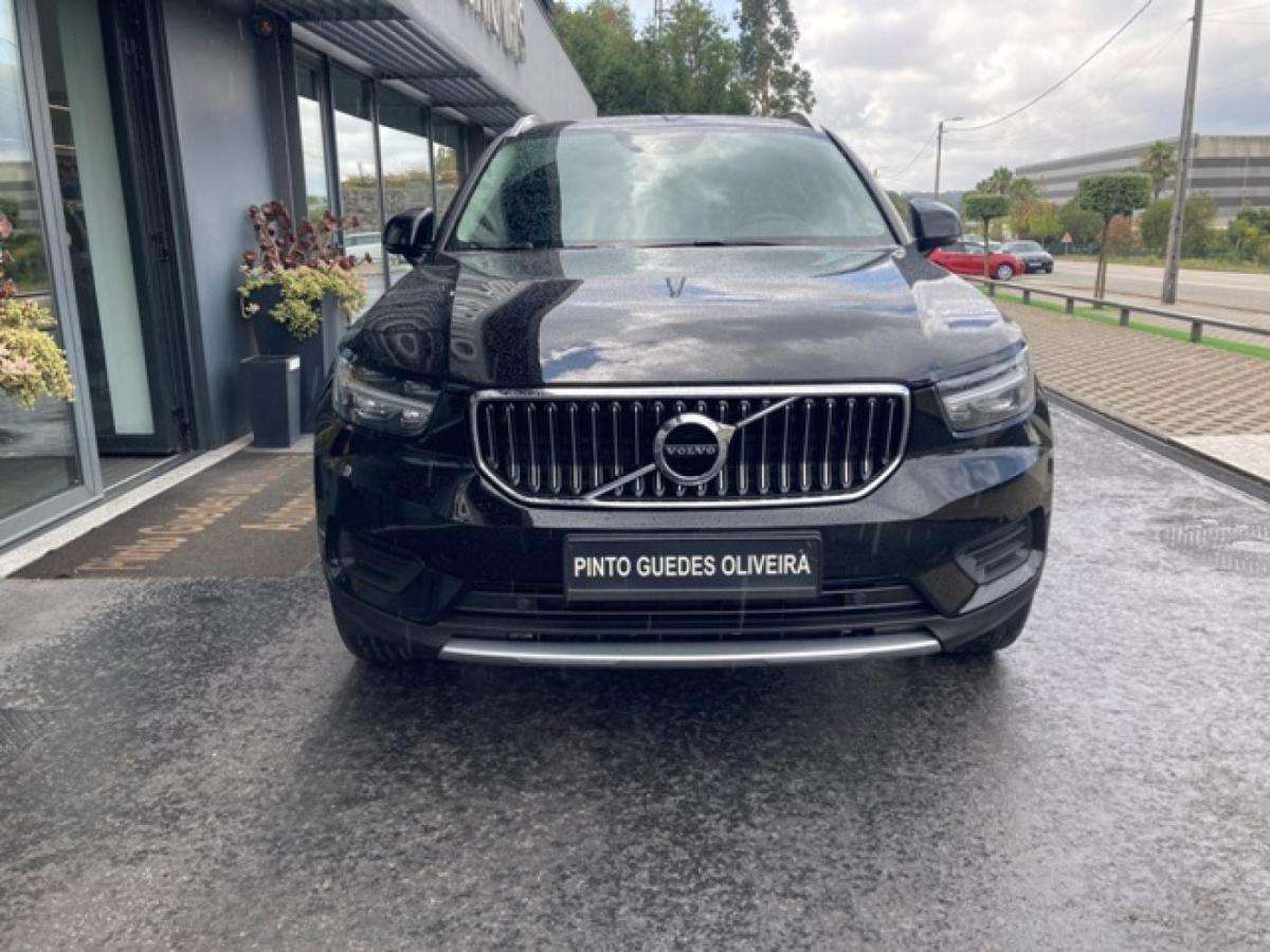 volvo-xc40-2022-hibrido-a-gasolina-1477cc