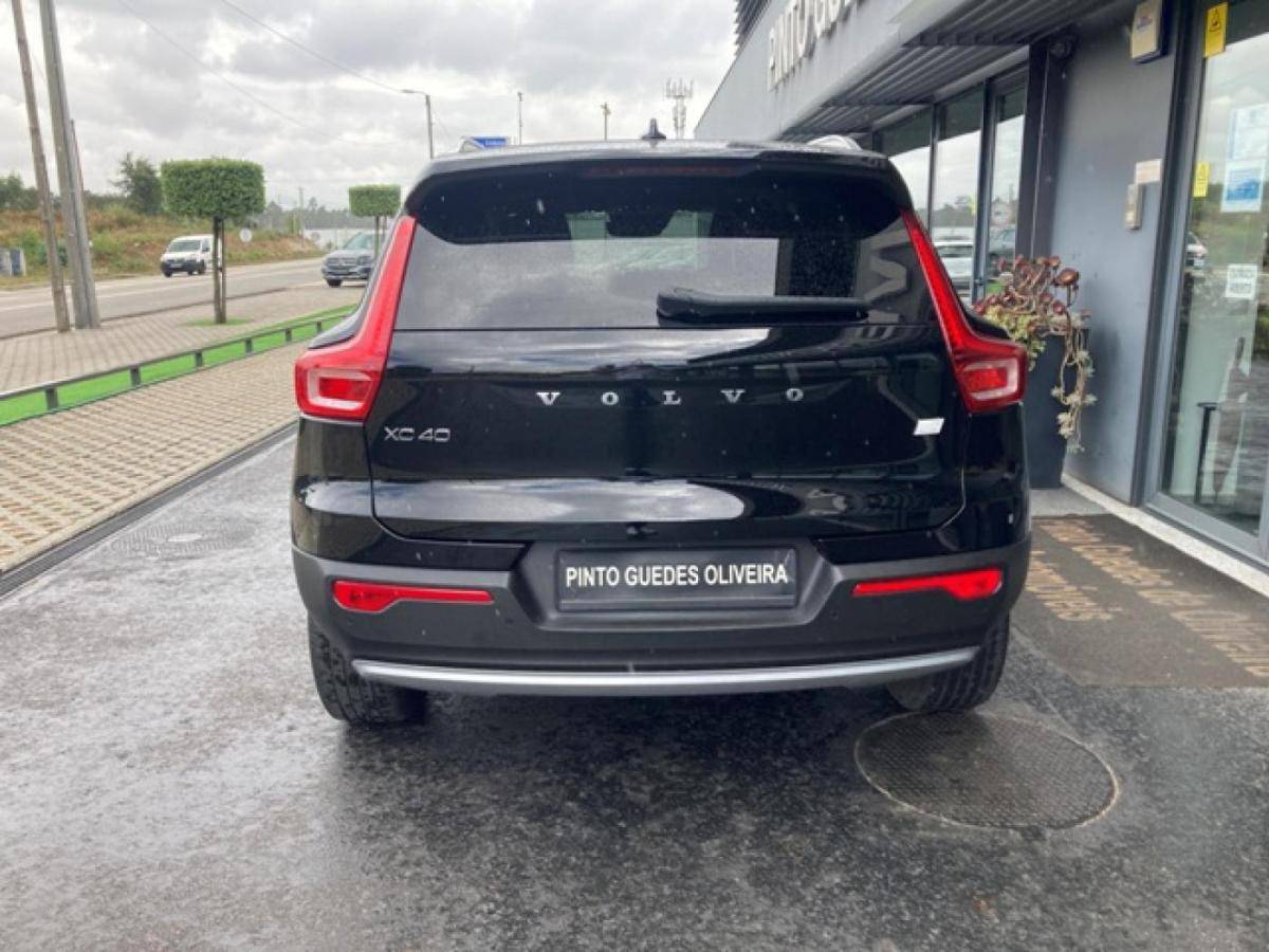 volvo-xc40-2022-hibrido-a-gasolina-1477cc