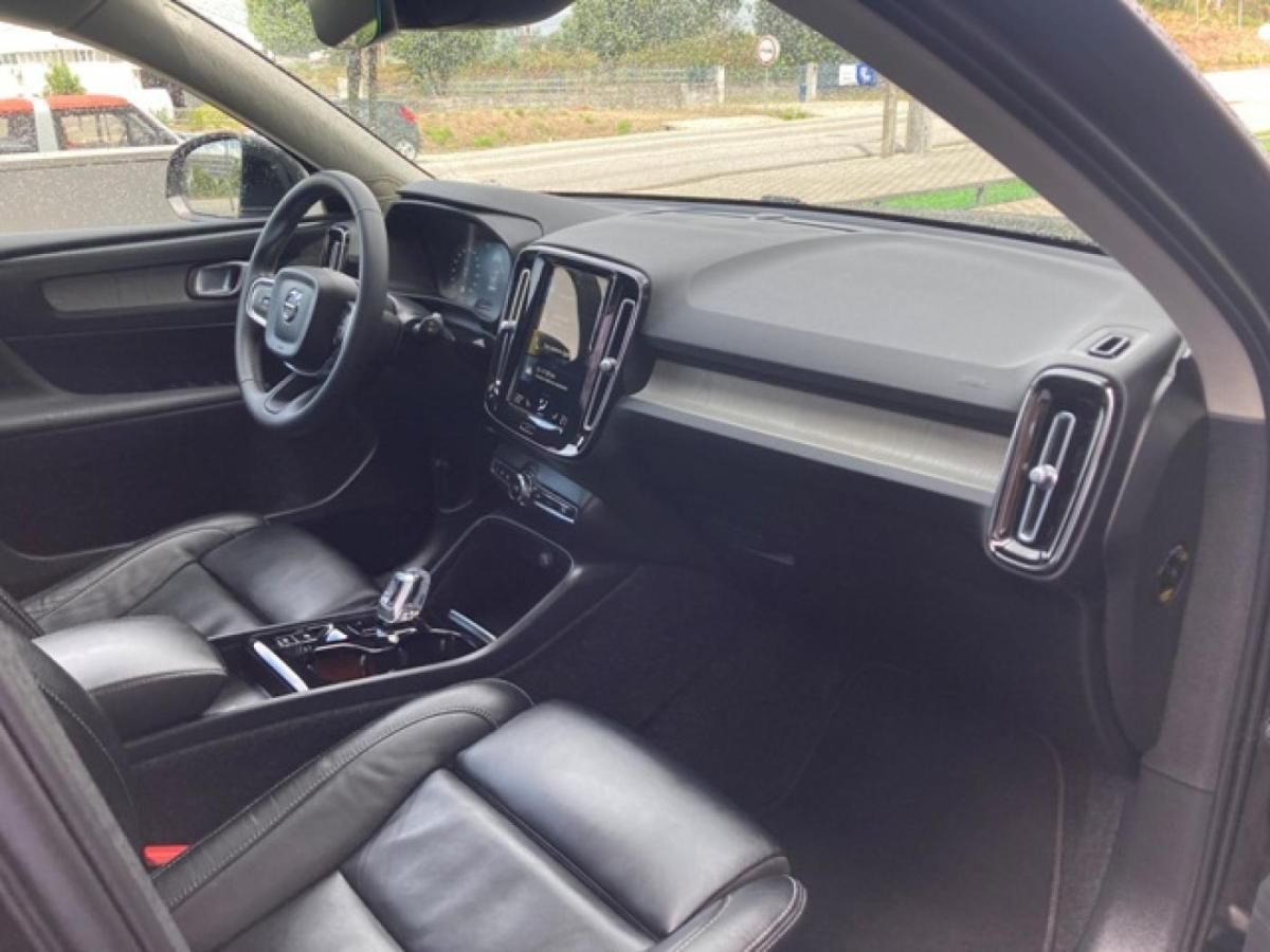 volvo-xc40-2022-hibrido-a-gasolina-1477cc