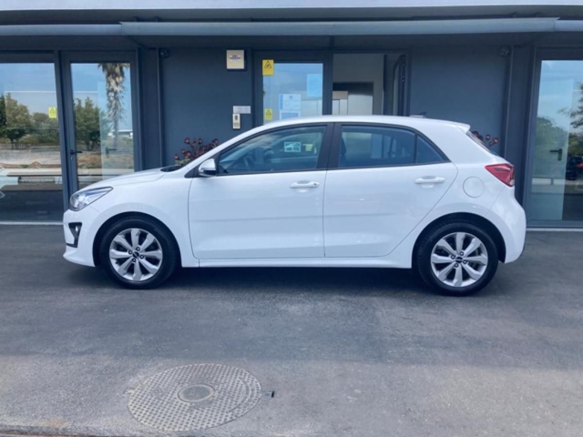 kia-rio-2022-gasolina-998cc
