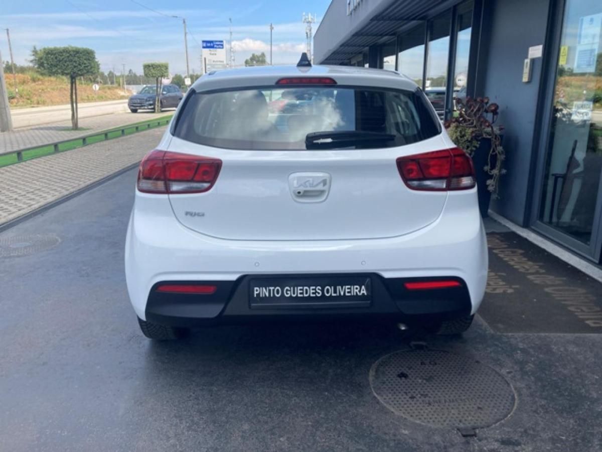 kia-rio-2022-gasolina-998cc