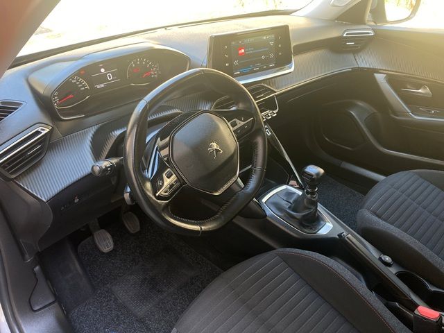 peugeot-2008-2021-gasolina-1199cc