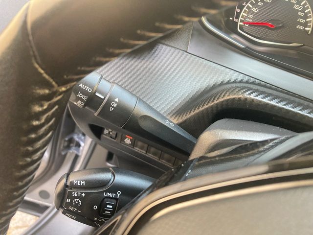 peugeot-2008-2021-gasolina-1199cc