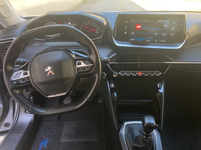 peugeot-2008-2021-gasolina-1199cc