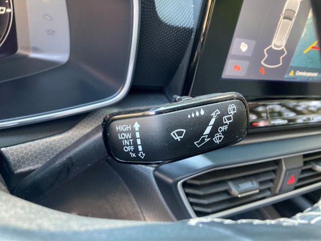 seat-leon-2022-gasolina-999cc