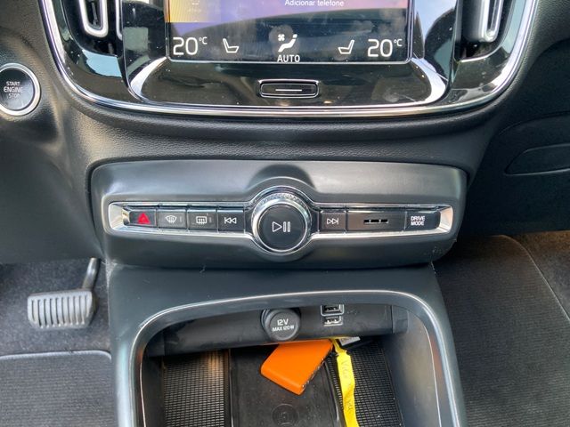 volvo-xc40-2021-hibrido-a-gasolina-1477cc