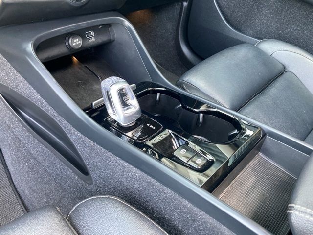 volvo-xc40-2021-hibrido-a-gasolina-1477cc