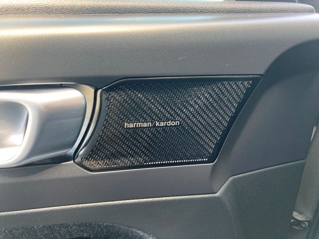 volvo-xc40-2021-hibrido-a-gasolina-1477cc