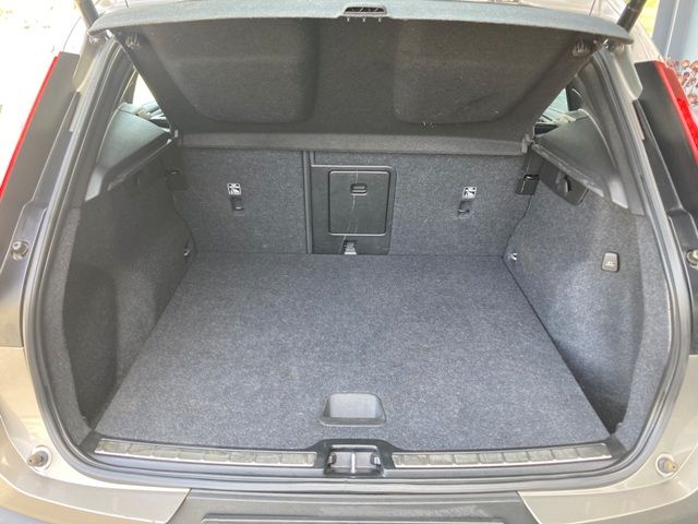 volvo-xc40-2021-hibrido-a-gasolina-1477cc