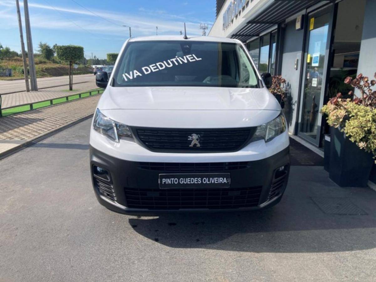 peugeot-partner-2023-diesel-1500cc