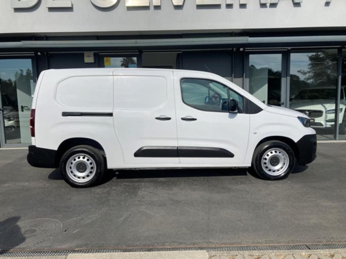 peugeot-partner-2023-diesel-1500cc