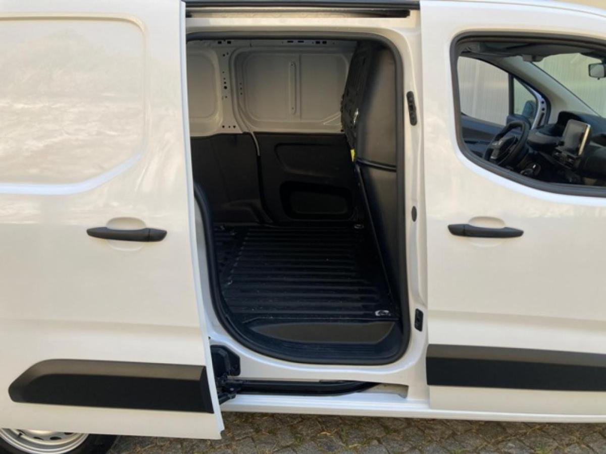peugeot-partner-2023-diesel-1500cc