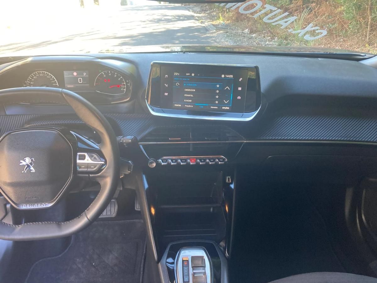 peugeot-2008-2023-diesel-1499cc