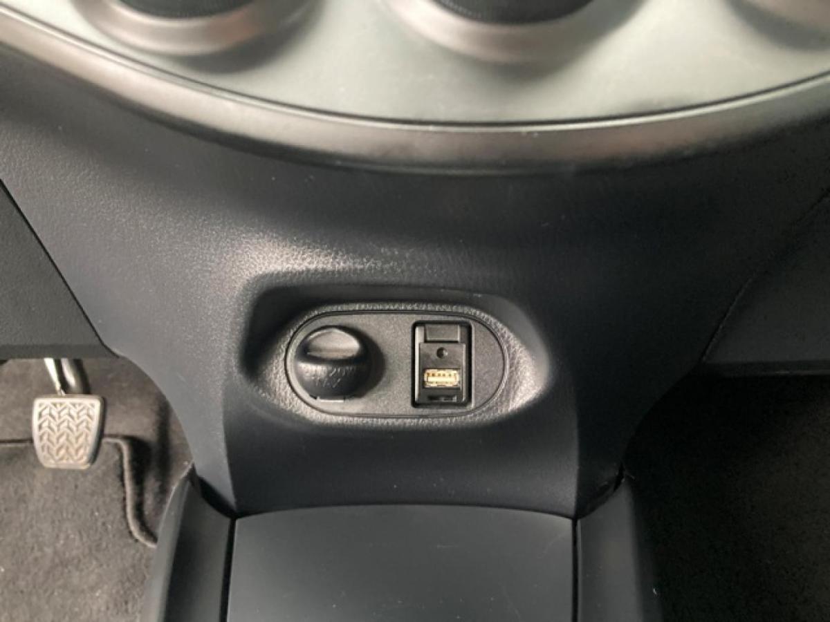 toyota-yaris-2020-gasolina-998cc