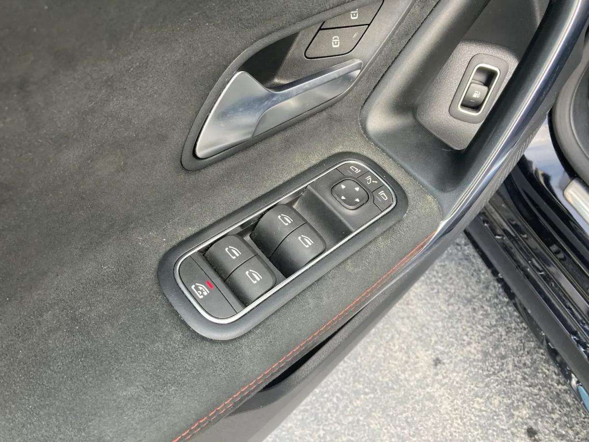 mercedes-benz-classe-a-2025-hibrido-a-gasolina-1332cc