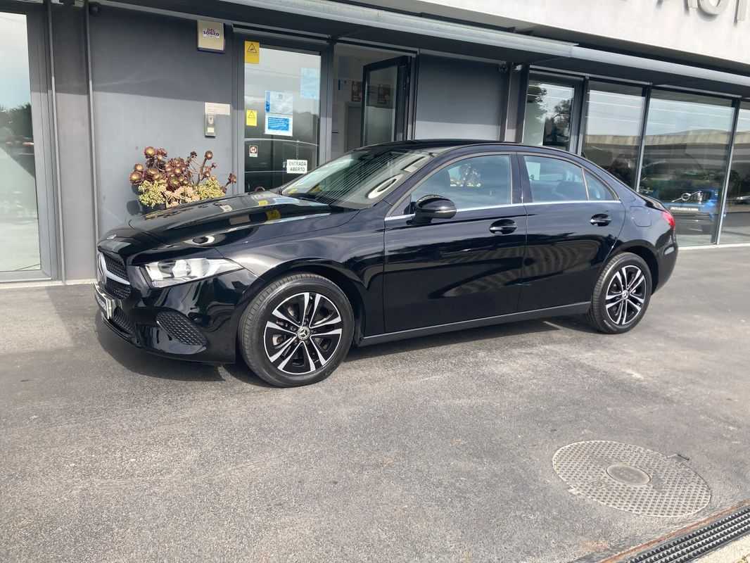 mercedes-benz-classe-a-2023-hibrido-a-gasolina-1332cc