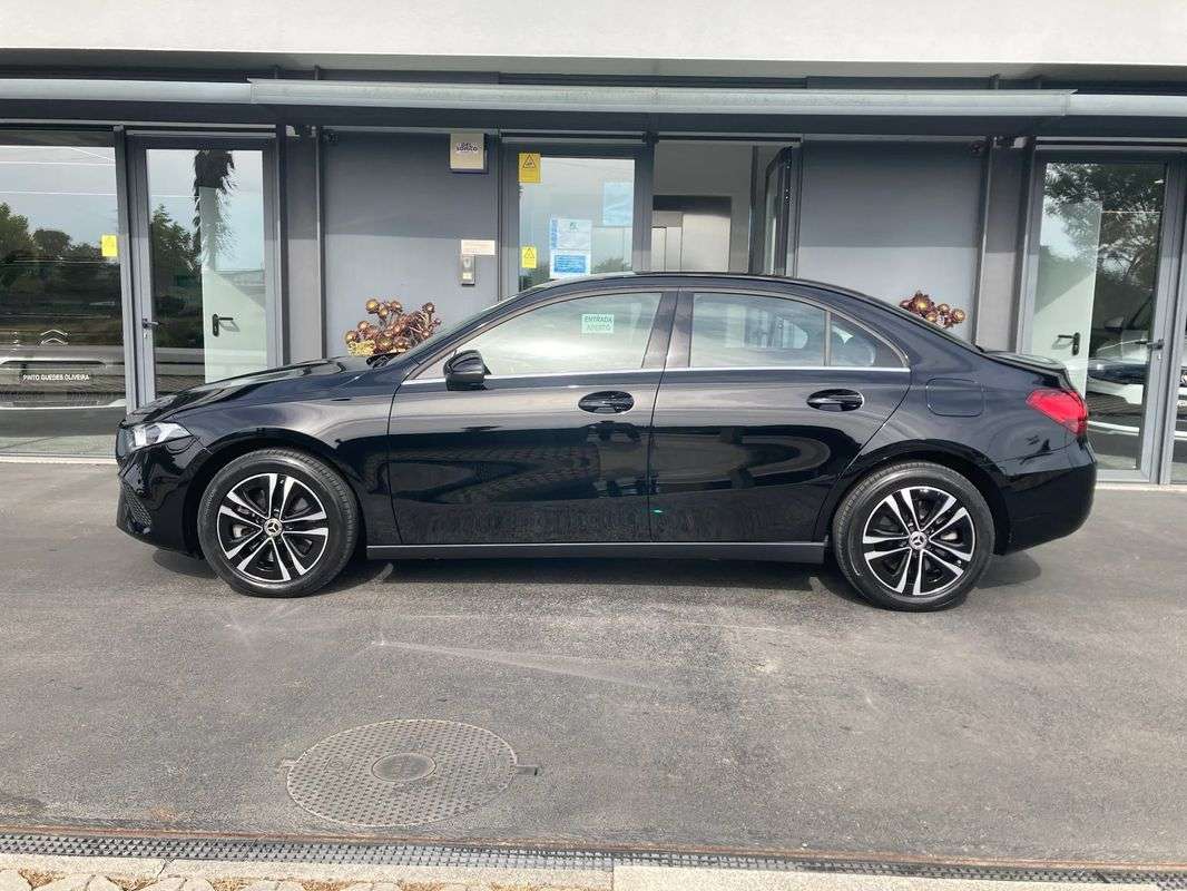 mercedes-benz-classe-a-2023-hibrido-a-gasolina-1332cc